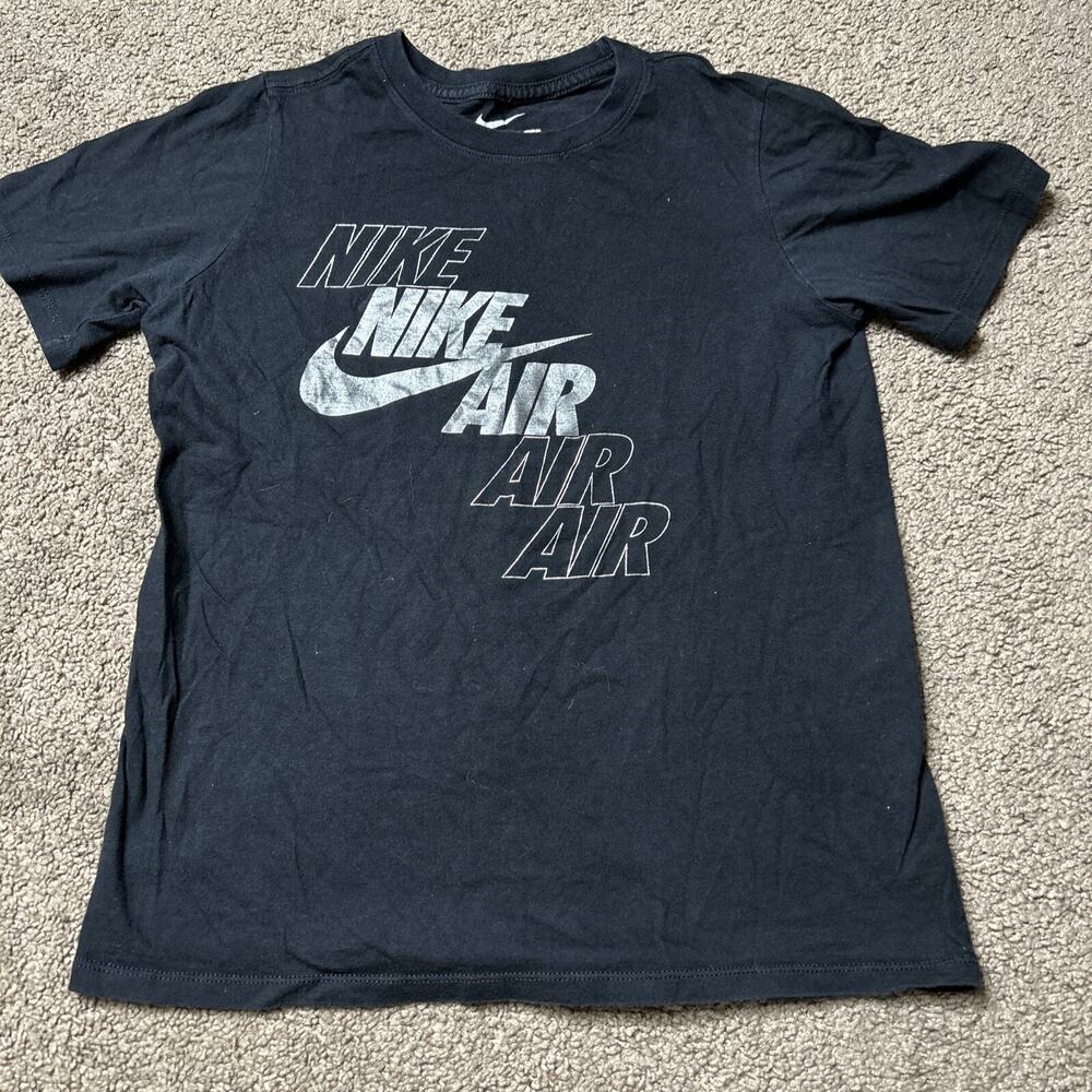 Boy’s Size Medium The Nike Tee Athletic Cut Black & Silver Logo T-Shirt
